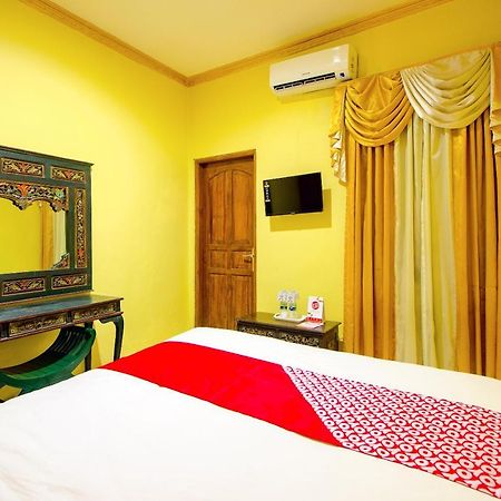 Oyo 1770 Hotel Mawar Saron 2 Kejayan Dış mekan fotoğraf