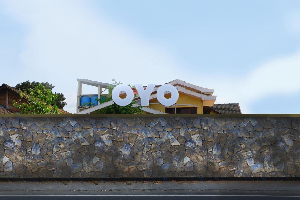 Oyo 1770 Hotel Mawar Saron 2 Kejayan Dış mekan fotoğraf