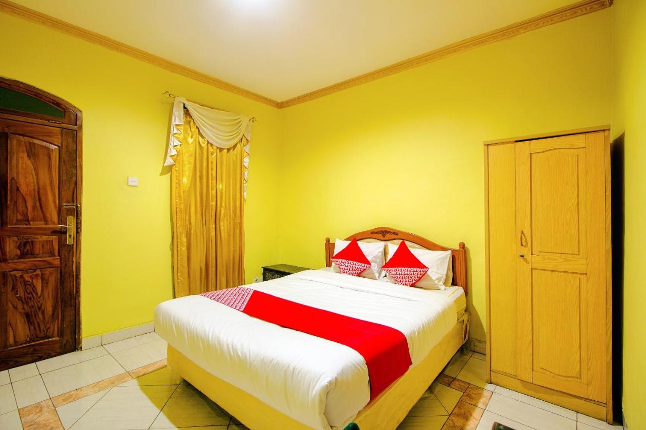 Oyo 1770 Hotel Mawar Saron 2 Kejayan Dış mekan fotoğraf